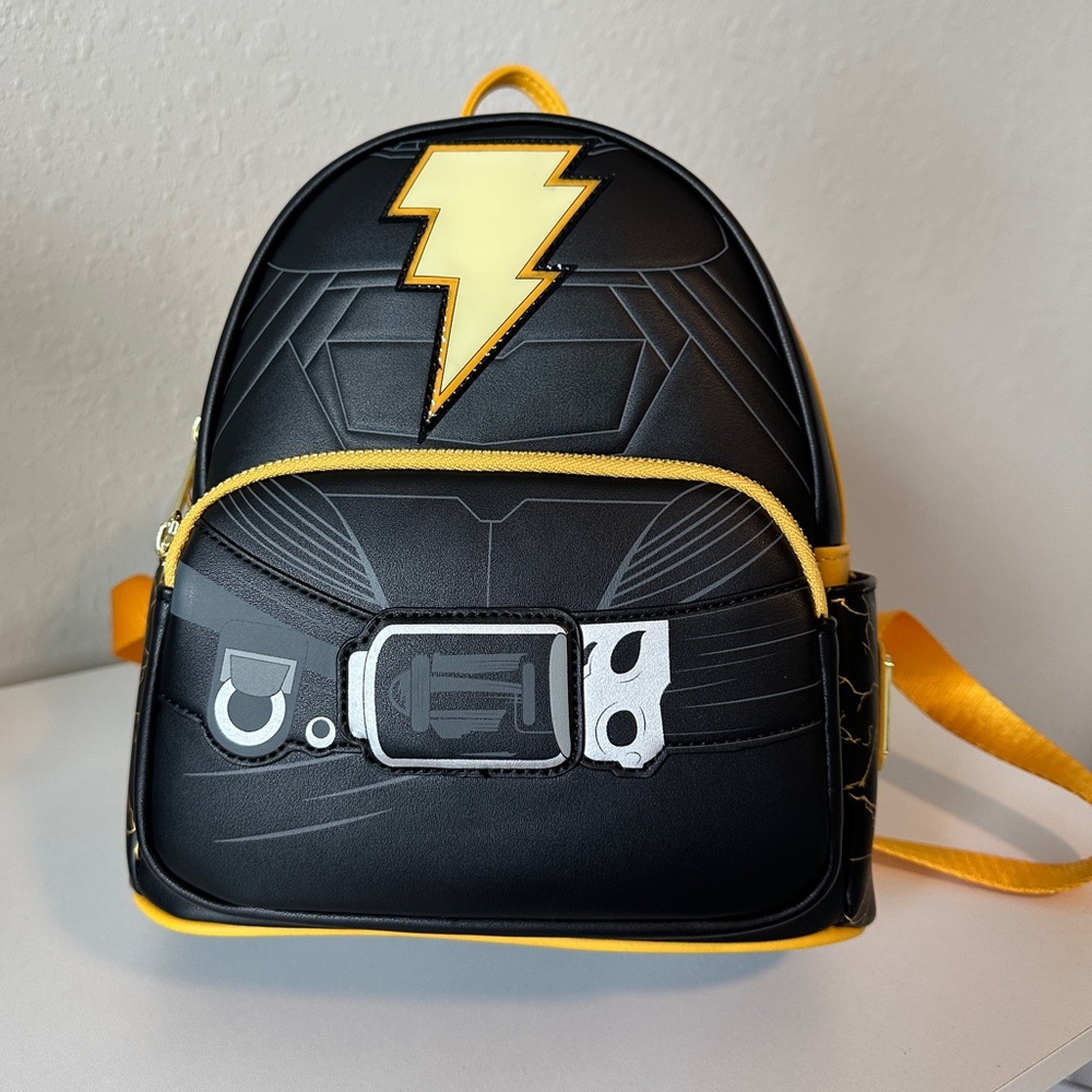DC Comics Loungefly Black Adam Hard Tag Backpack Black and Yellow Light Up NWT